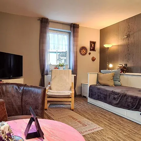 2 Bedroom Cozy In Apartment